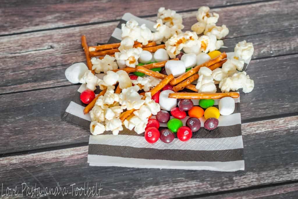 Skittles Popcorn Treat Mix- Love, Pasta and a Tool Belt #ad #SkittlesTourney | skittles | popcorn | desserts | recipes | food | 