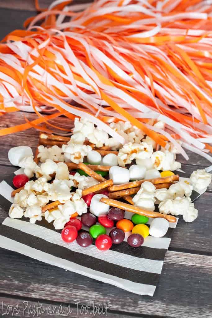 Skittles Popcorn Treat Mix- Love, Pasta and a Tool Belt #ad #SkittlesTourney | skittles | popcorn | desserts | recipes | food | 