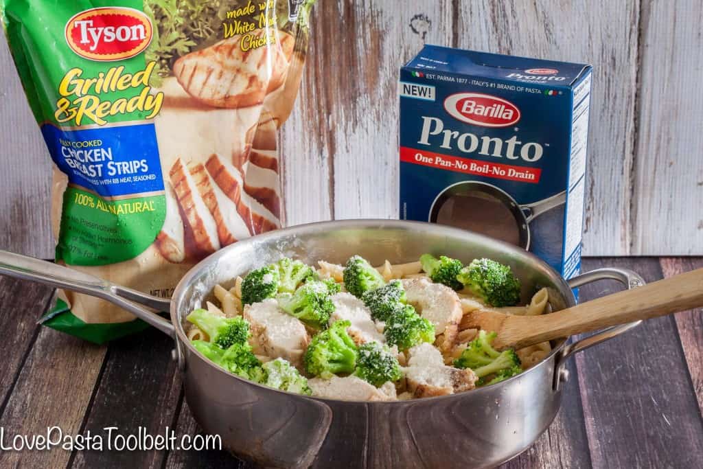 AD: Make dinner easy with this One Pot 10 Minute Chicken & Broccoli Pasta- Love, Pasta and a Tool Belt | one pot | pasta | pasta recipes | recipe ideas | easy dinner idea | food | 