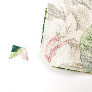 Make packing for travel easier with these DIY Travel Shoe Bags from my contributor Emily!