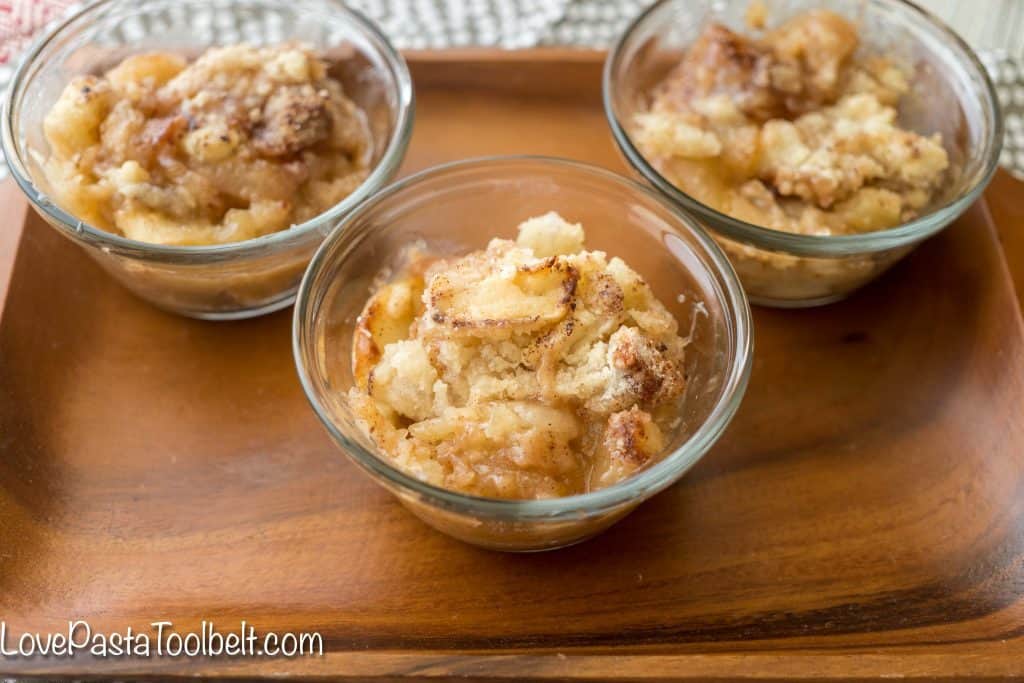 Pick up some fresh apples and whip up this delicious Apple Crumble for your next dessert! 