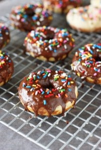Chocolate-Glazed-Baked-Donuts 2