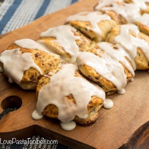 Forget the hard work for a delicious breakfast and make it easy with this Cinnamon Roll Cream Cheese Braid