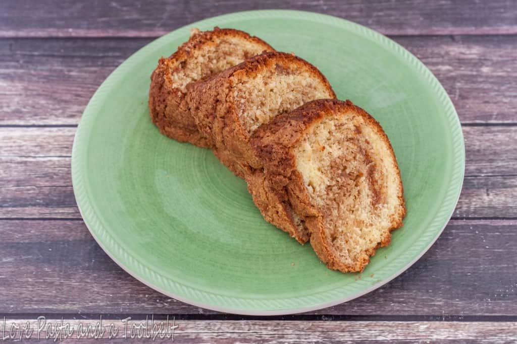 Coffee Cake- Love, Pasta and a Tool Belt | cake | desserts | recipes | food | cake recipes | coffee cake | 