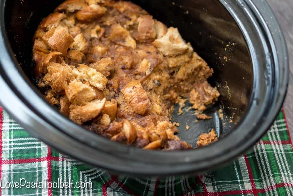 Make breakfast easy with this delicious recipe for Crock Pot French Toast