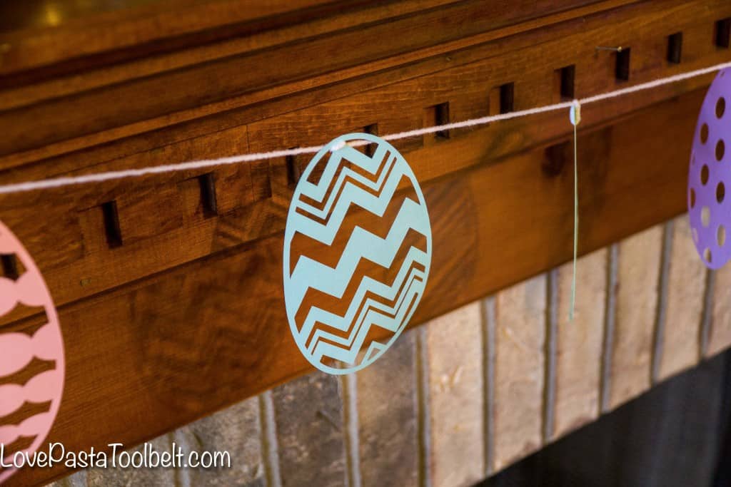 In just a few steps make this Easy Easter Egg Garland for some cute decor!- Love, Pasta and a Tool Bet | DIY | Crafts | Craft Ideas | 