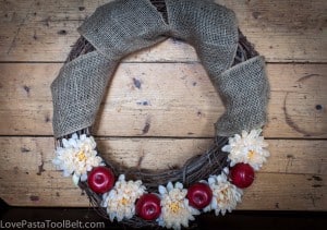 Fall Apple Wreath- Love, Pasta and a Tool Belt #fall #wreath