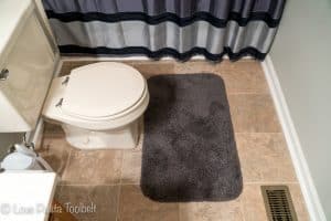 You don't need big bucks to change a room, small changes can make such a huge difference. Check out our tips for How to Update Your Guest Bathroom on a Budget