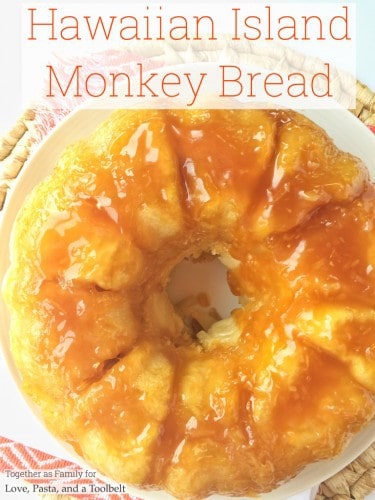My guest poster Jessica is sharing this recipe for Hawaiian Island Monkey Bread- Love, Pasta and a Tool Belt | dessert | bread | recipe | sweets | recipes |