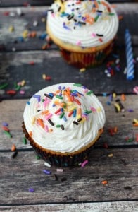 Homemade-Funfetti-Cupcakes-with-Perfect-Buttercream-cookingwithcurls.com_