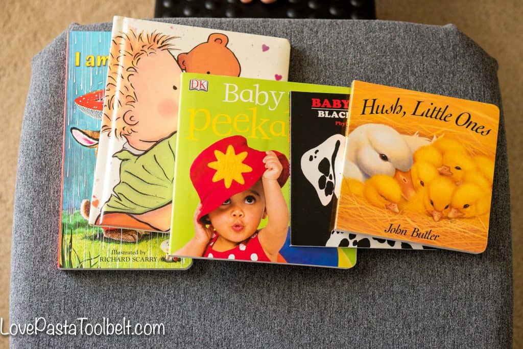 Instilling the love to read in my little girl is very important to me. I created a cozy reading corner so she would have a spot to enjoy reading books and I wanted to share with you How to Create a Cozy Reading Corner so you can make one too! 