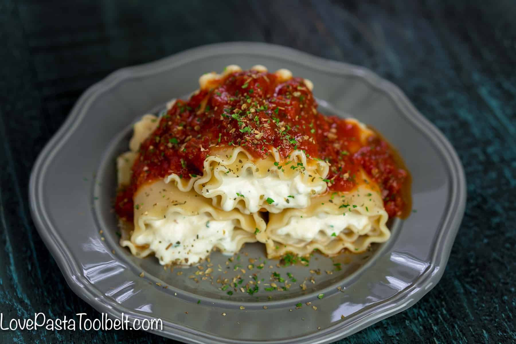 Easy 3 Cheese Lasagna Rolls- (recipes, dinner, Italian, meal prep, food ...