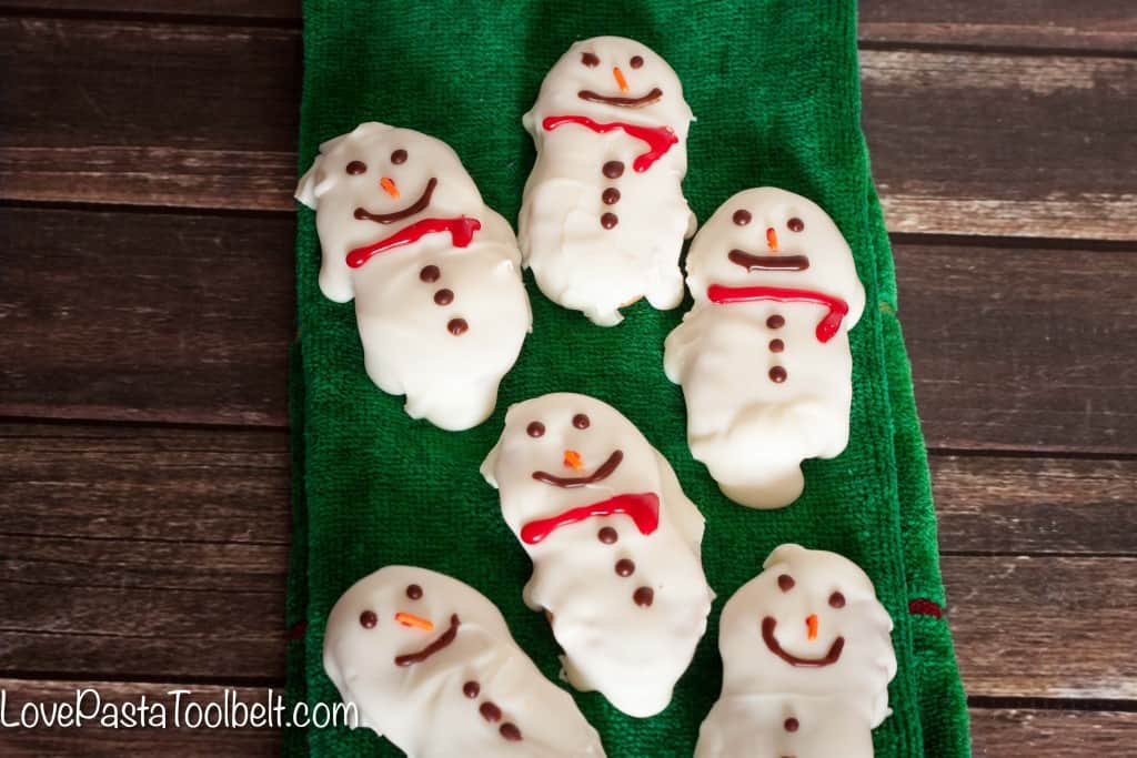 Make a fun holiday treat with these Nutter Butter Snowmen!- Love, Pasta and a Tool Belt #NuttyForTheHolidays #ad