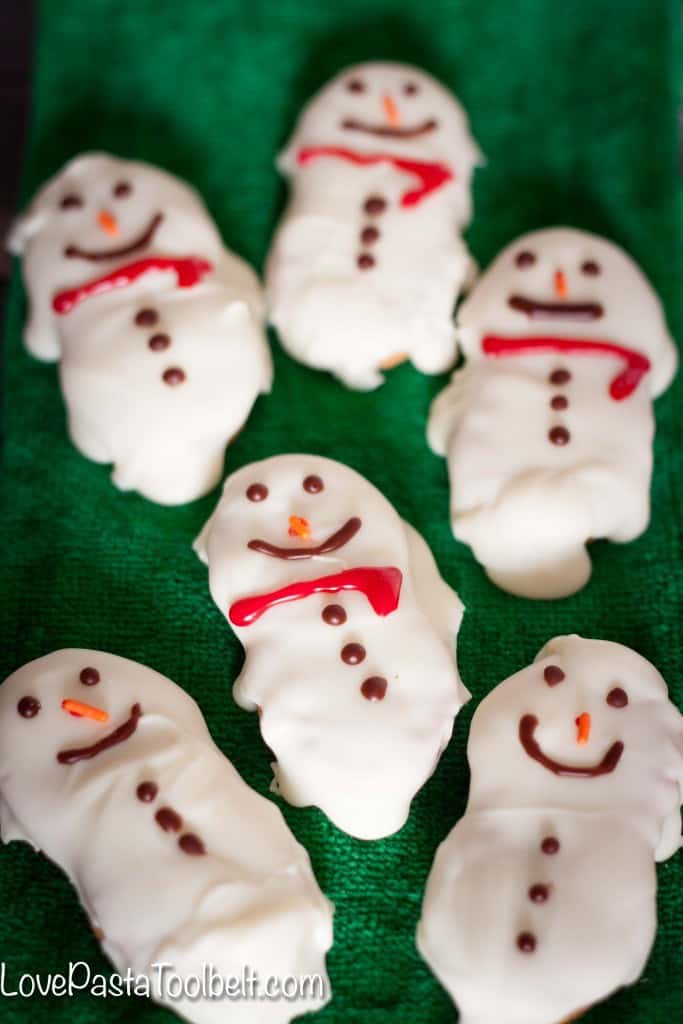 Make a fun holiday treat with these Nutter Butter Snowmen!- Love, Pasta and a Tool Belt #NuttyForTheHolidays #ad