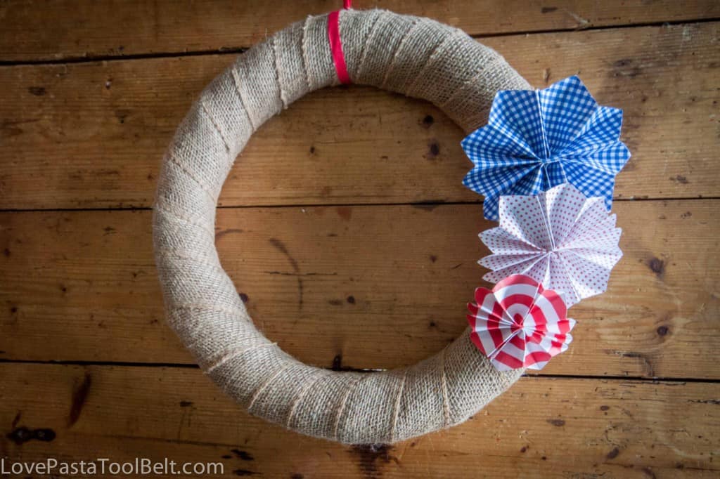 Paper Fireworks Wreath- Love, Pasta and a Tool Belt