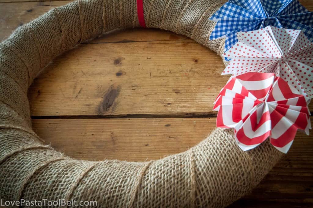 Paper Fireworks Wreath- Love, Pasta and a Tool Belt