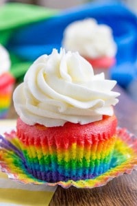 Rainbow-Cupcakes-with-Vanilla-Cloud-Frosting