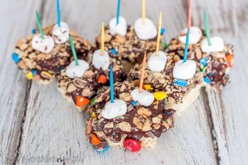 M&M’s Rice Krispies S’mores - Love, Pasta and a Tool Belt #KreateMyHappy #ad | desserts | snacks | s'mores |