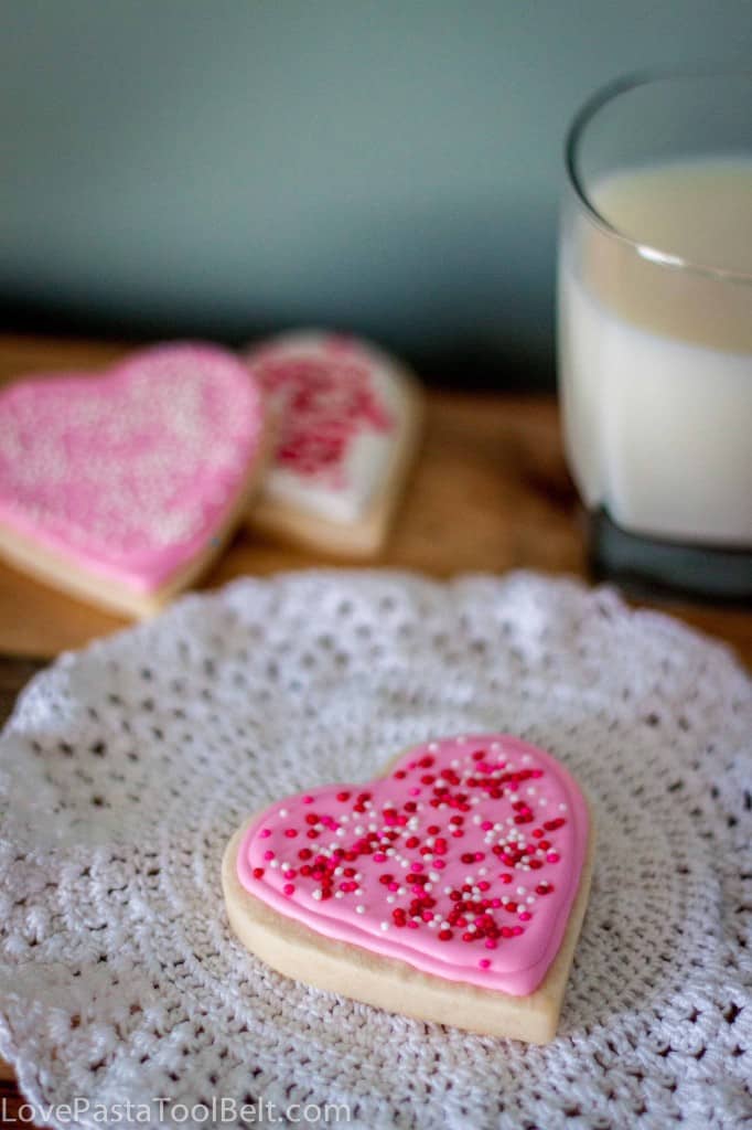 Royal Icing Valentines Cookies-7