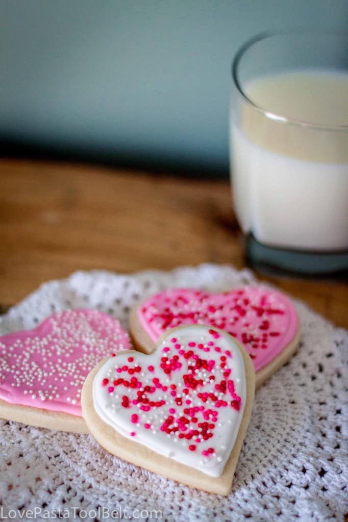 Royal Icing Valentines Cookies-8