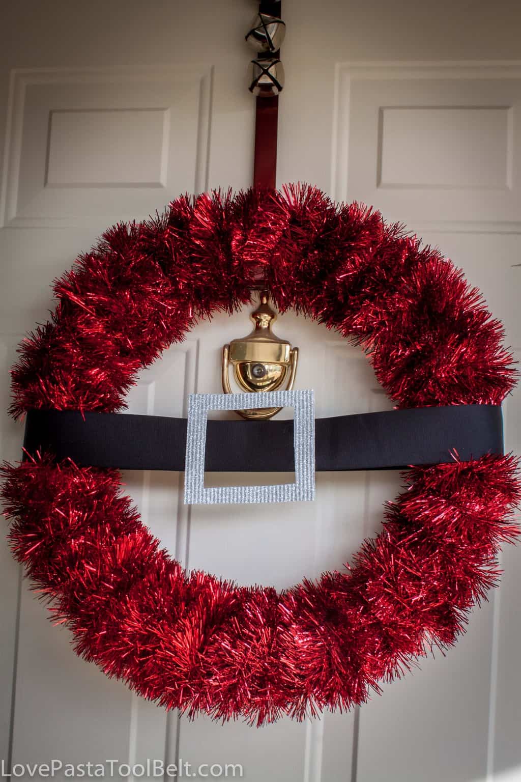 DIY Santa Wreath Love Pasta and a Tool Belt