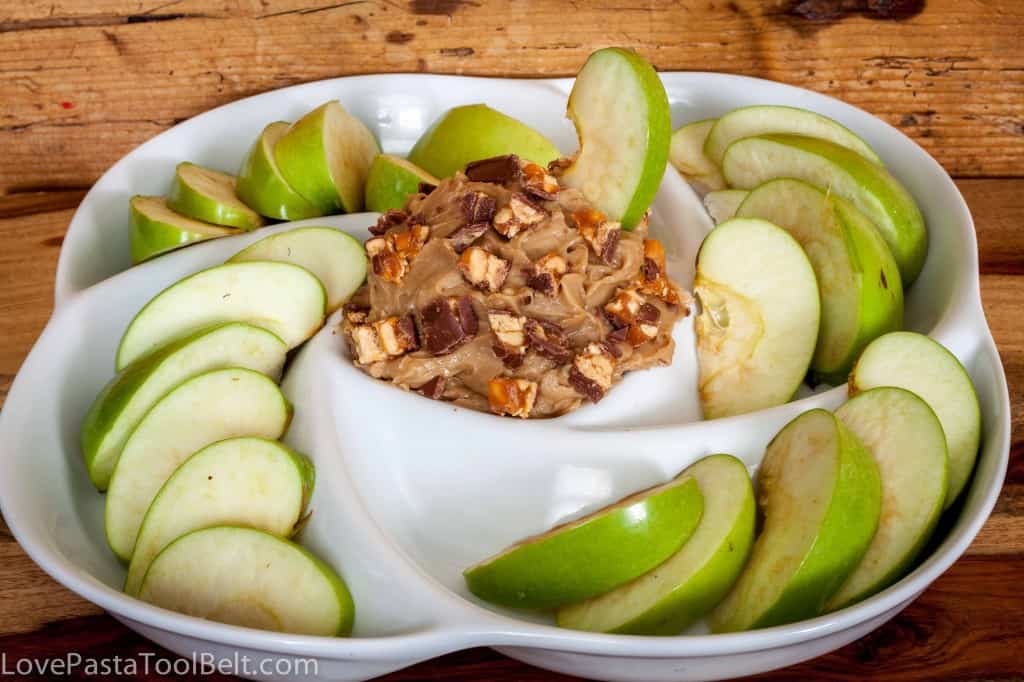  SNICKERS® Apple Dip- Love, Pasta and a Tool Belt #Chocolate4TheWin #shop