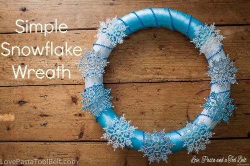 Simple Snowflake Wreath- Love, Pasta and a Tool Belt | wreath | DIY | crafts | Frozen | snowflakes |