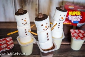 Add some fun to your pudding with these Snowmen Pudding Cups!- Love, Pasta and a Tool Belt #SnackPackMixins #ad | Desserts | Christmas | Treats | Dessert Ideas |