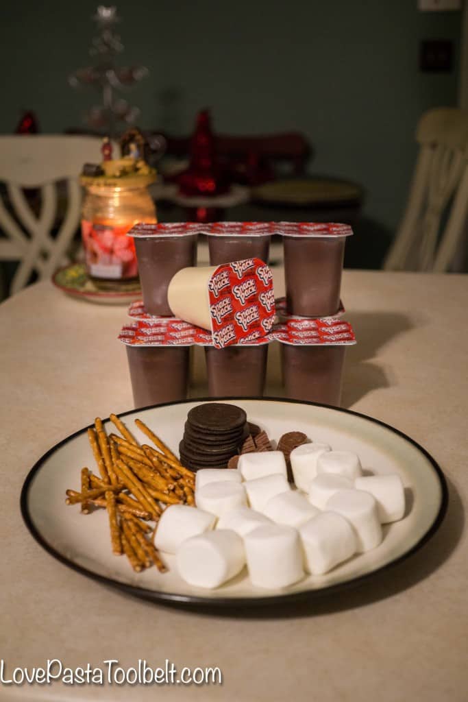 Add some fun to your pudding with these Snowmen Pudding Cups!- Love, Pasta and a Tool Belt #SnackPackMixins #ad | Desserts | Christmas | Treats | Dessert Ideas |