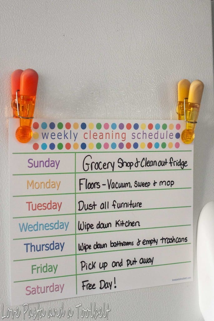 Weekly Cleaning Schedule with free printable- Love, Pasta and a Tool Belt | free printable | cleaning | schedule | cleaning printable | 