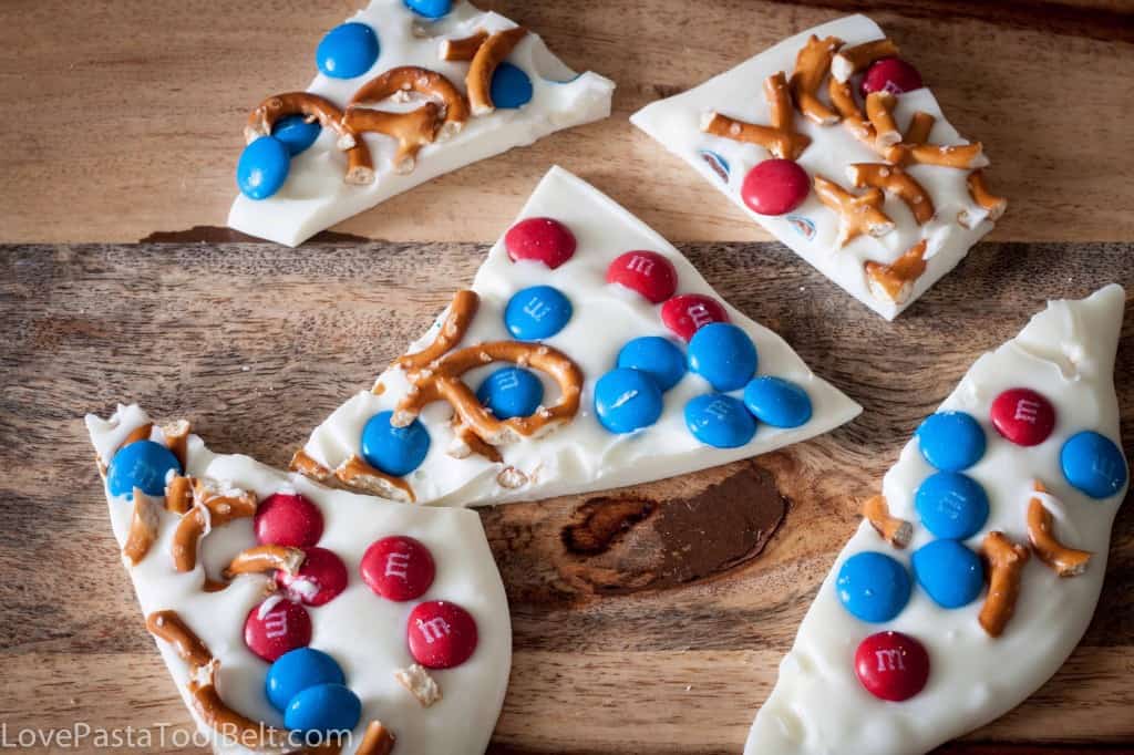 White Chocolate M&M Bark- Love, Pasta and a Tool Belt #HeroesEatMMs #CollectiveBias #shop